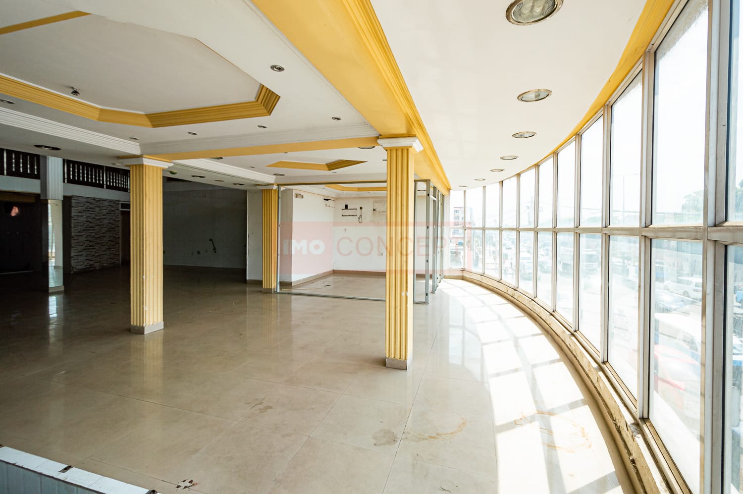 Foto de Apresento este magnífico edifício de 3 andares