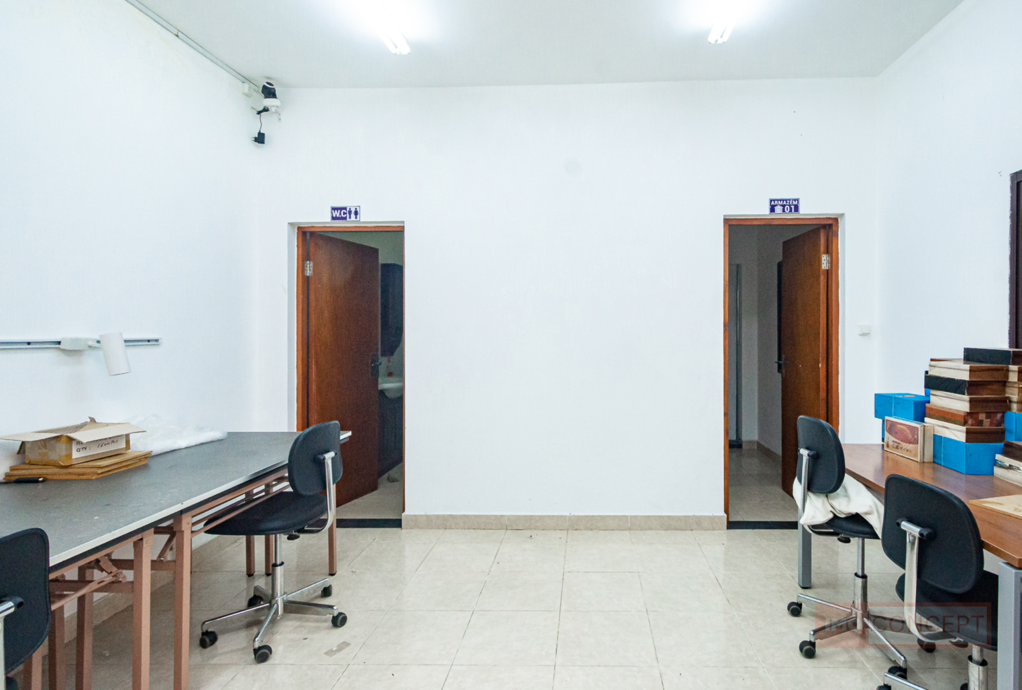 Foto de Vende-se: Vivenda V6 Duplex - Miramar