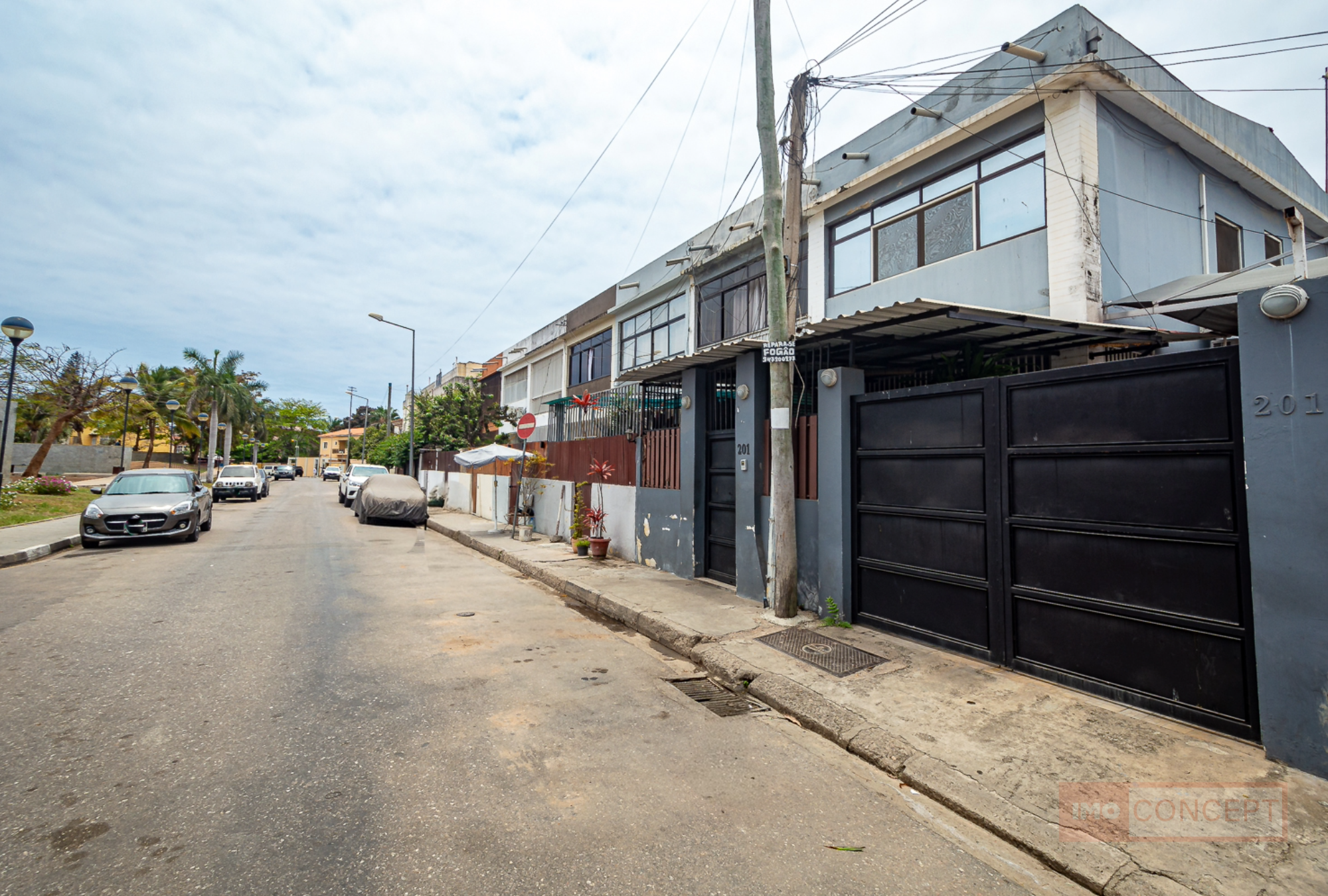 Foto de Vende-se: Vivenda V6 Duplex - Miramar